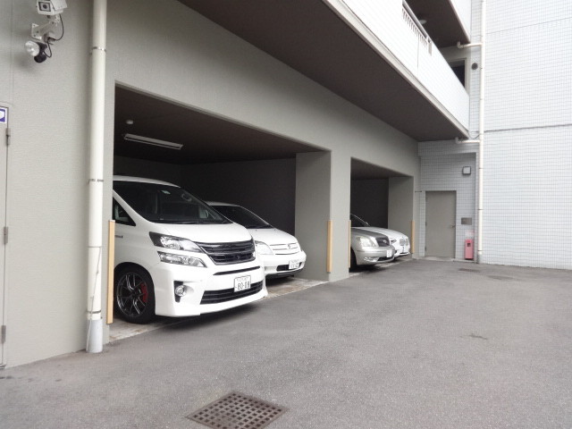 25/30 駐車場
