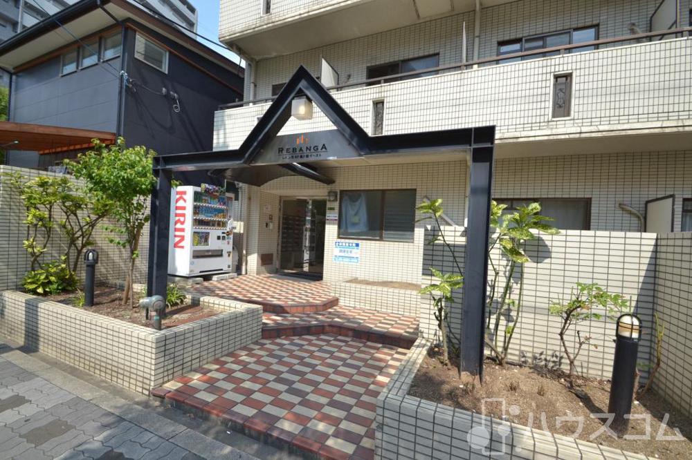 17/23 エントランス