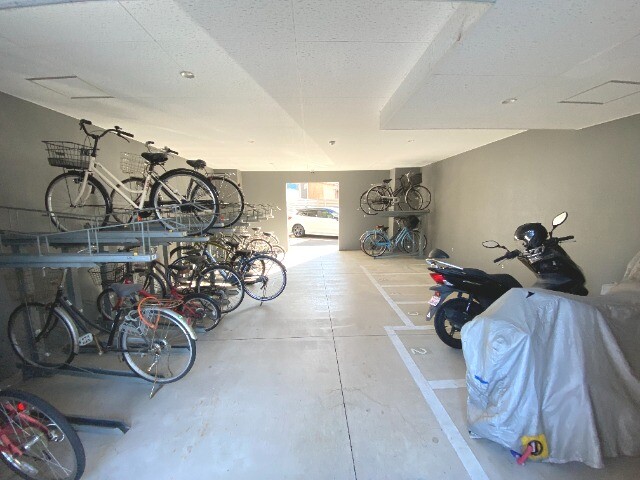 18/24 駐車場