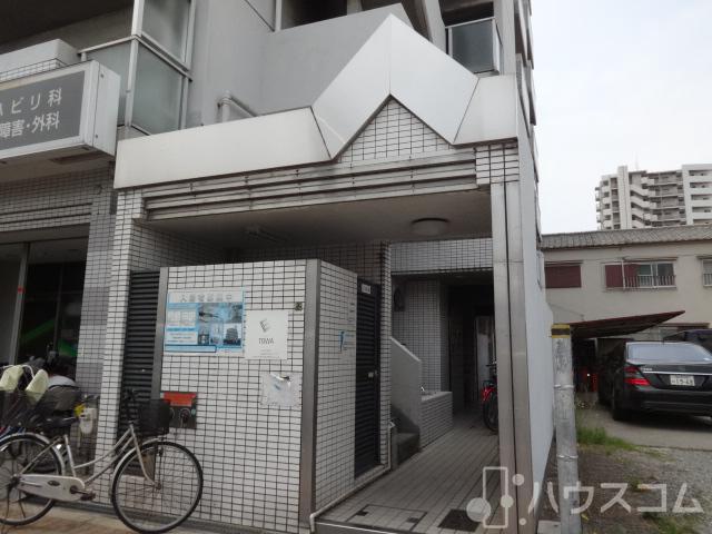 18/21 エントランス