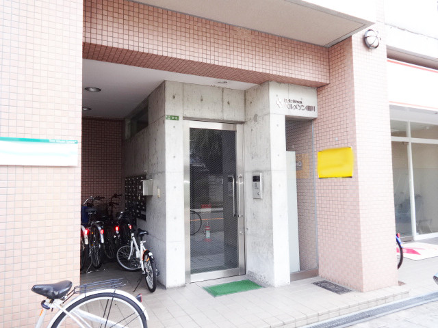 14/19 エントランス