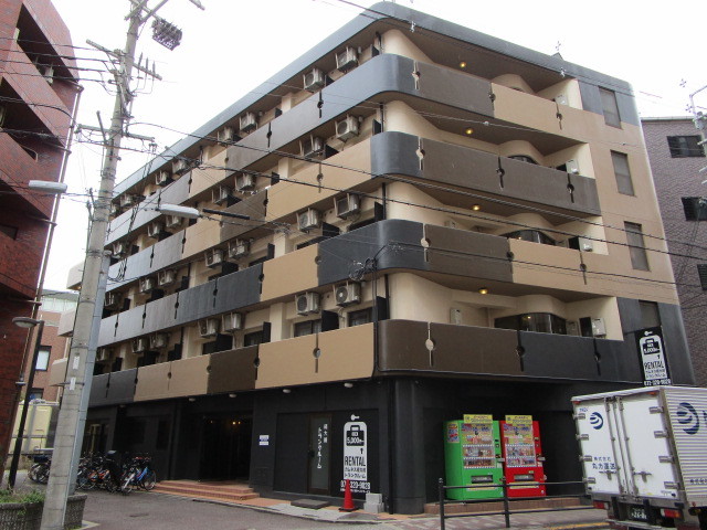 2/23 外観