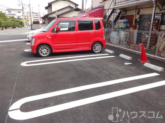 22/26 駐車場