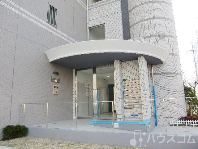 21/28 エントランス
