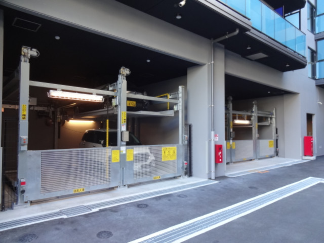 25/30 駐車場