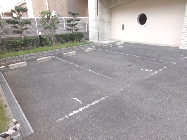 24/29 駐車場