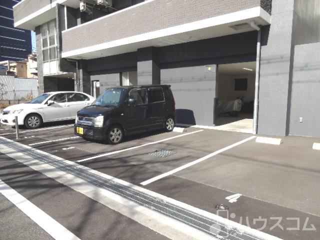 24/29 駐車場