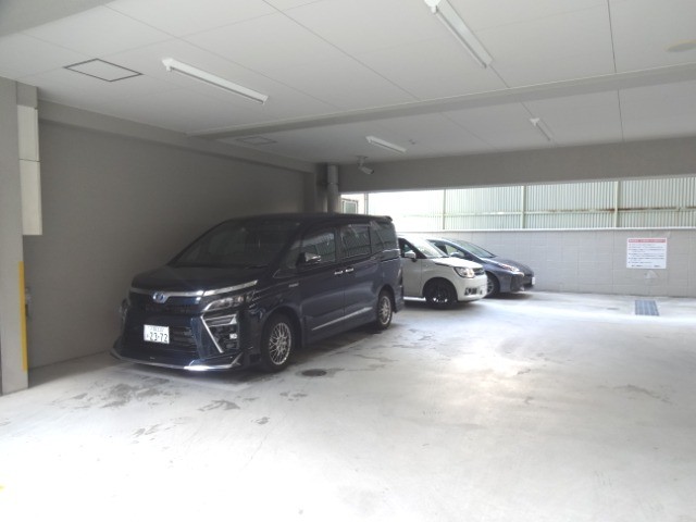 24/29 駐車場