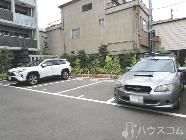 26/30 駐車場