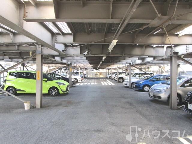 26/30 駐車場