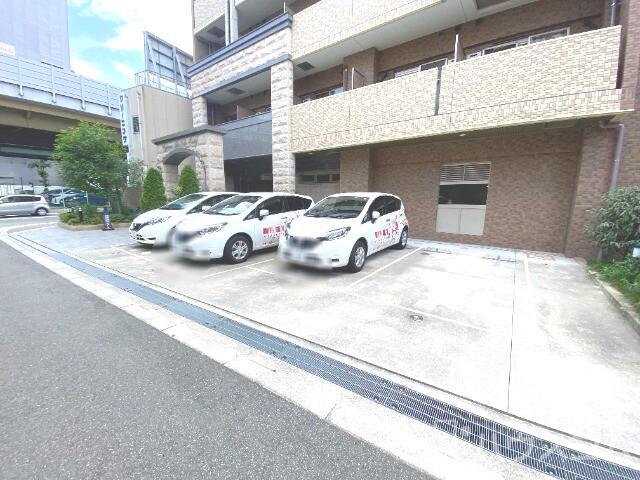 23/27 駐車場