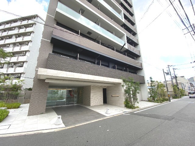 24/29 エントランス