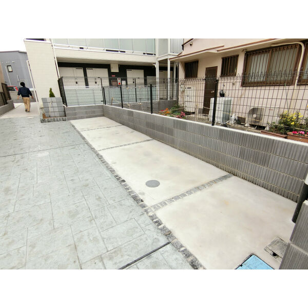 18/19 駐車場