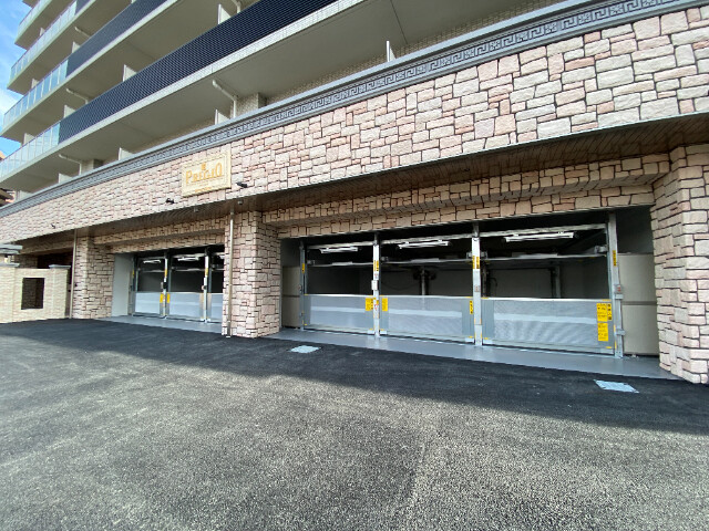 22/26 駐車場