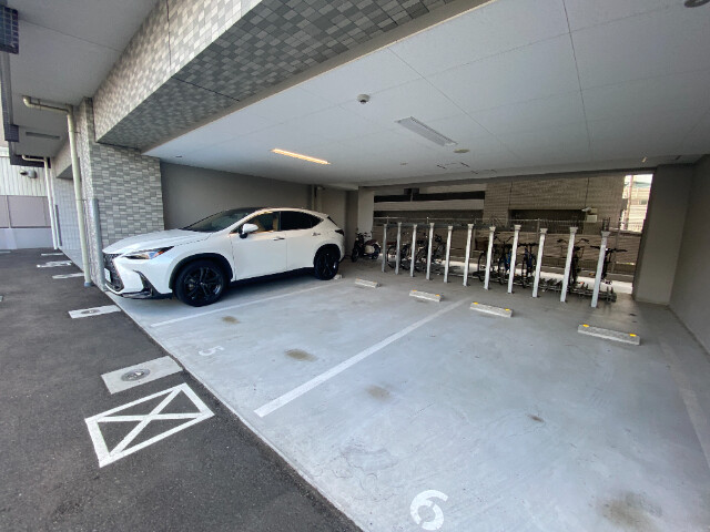 24/28 駐車場