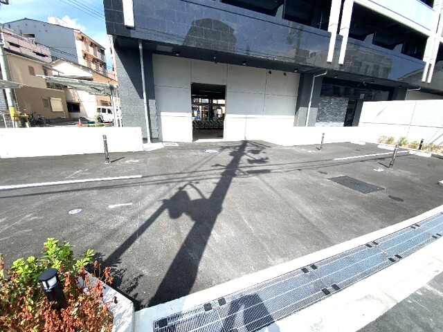 23/27 駐車場