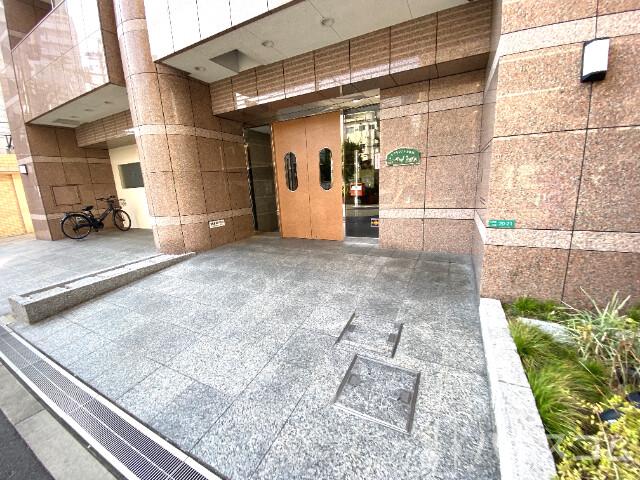 19/24 エントランス