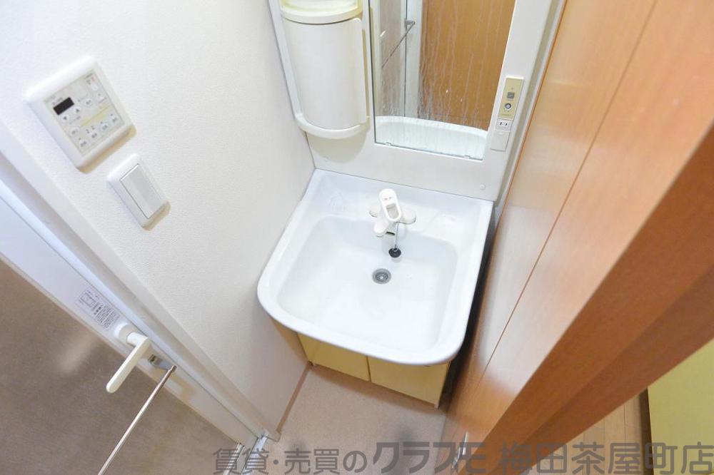 22/30 洗面