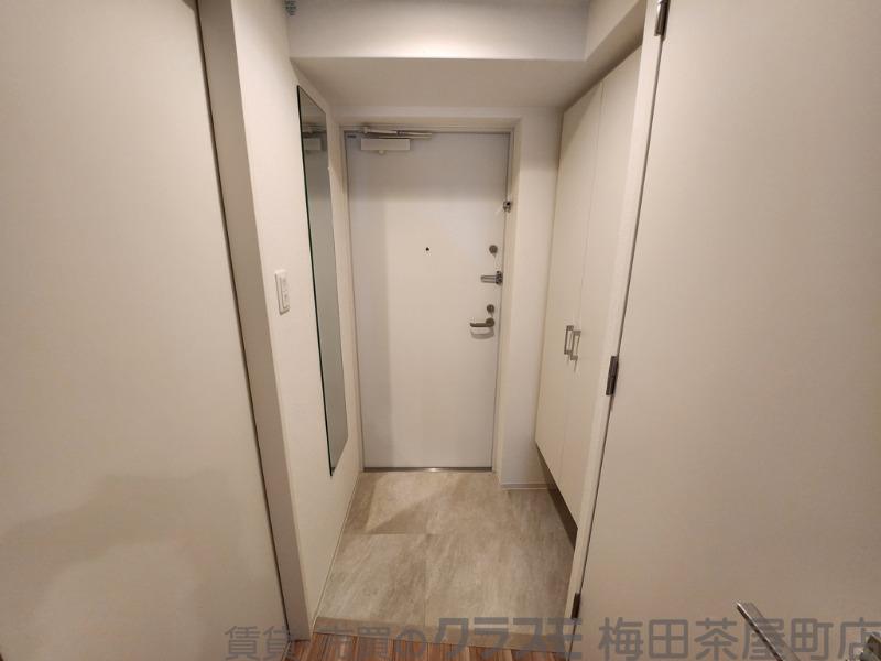 17/30 玄関