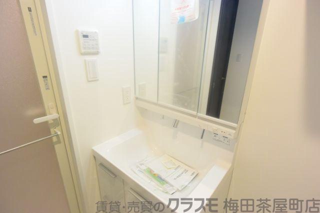 20/30 洗面