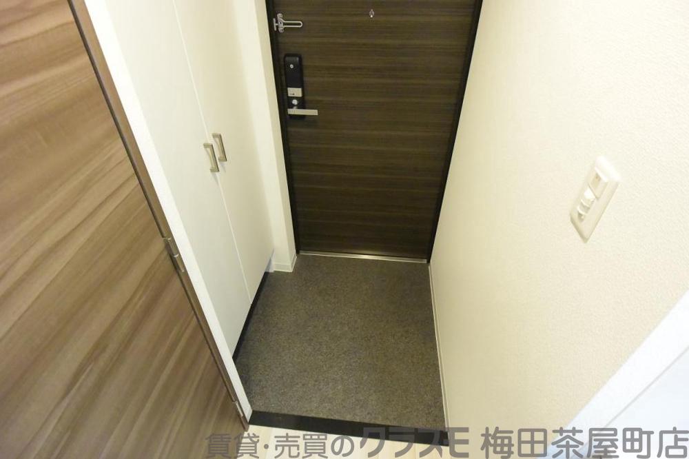 17/30 玄関