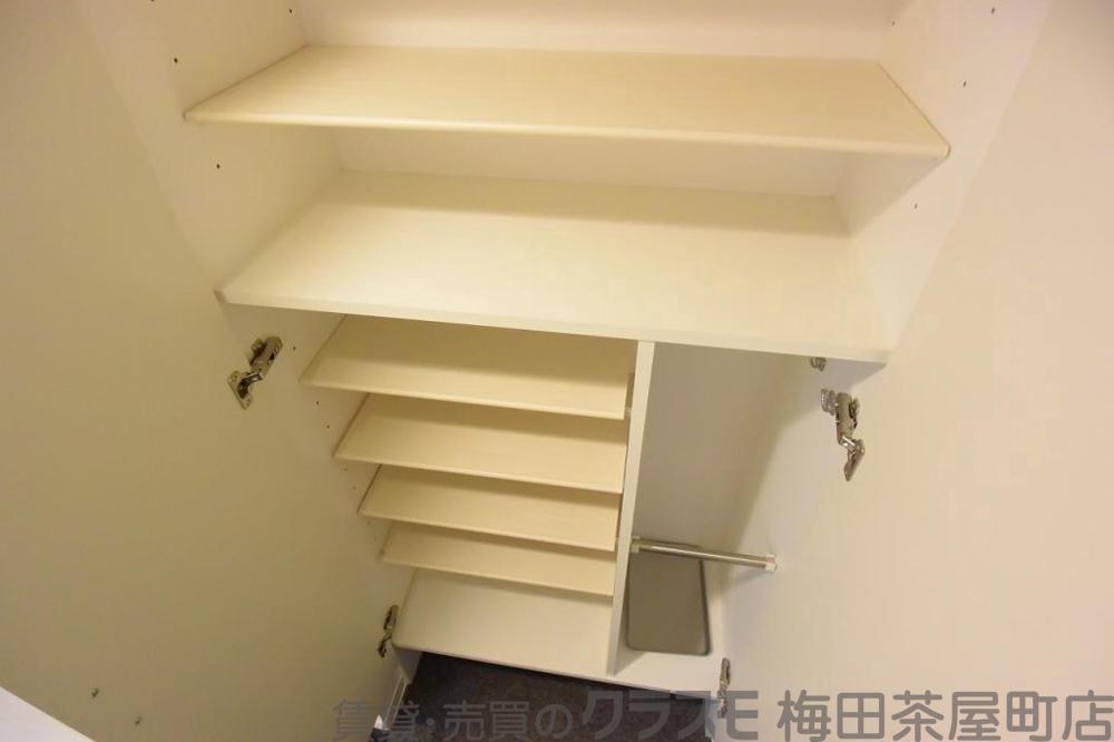 14/30 室内