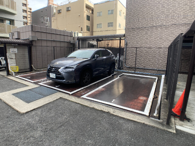 30/30 駐車場