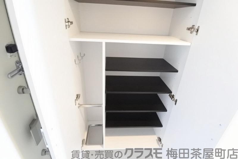 13/30 収納