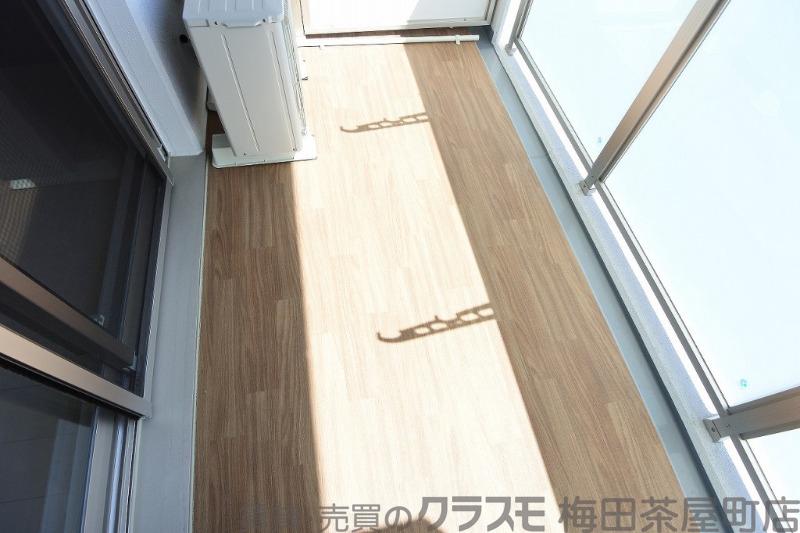 21/30 バルコニー