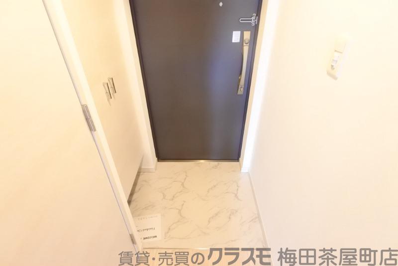 14/30 玄関