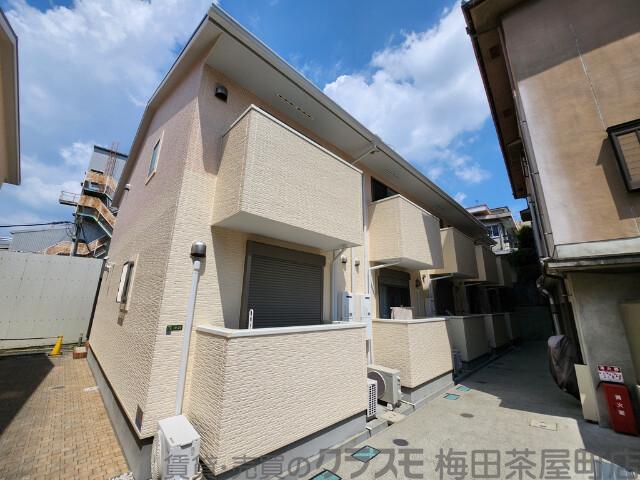 2/30 外観