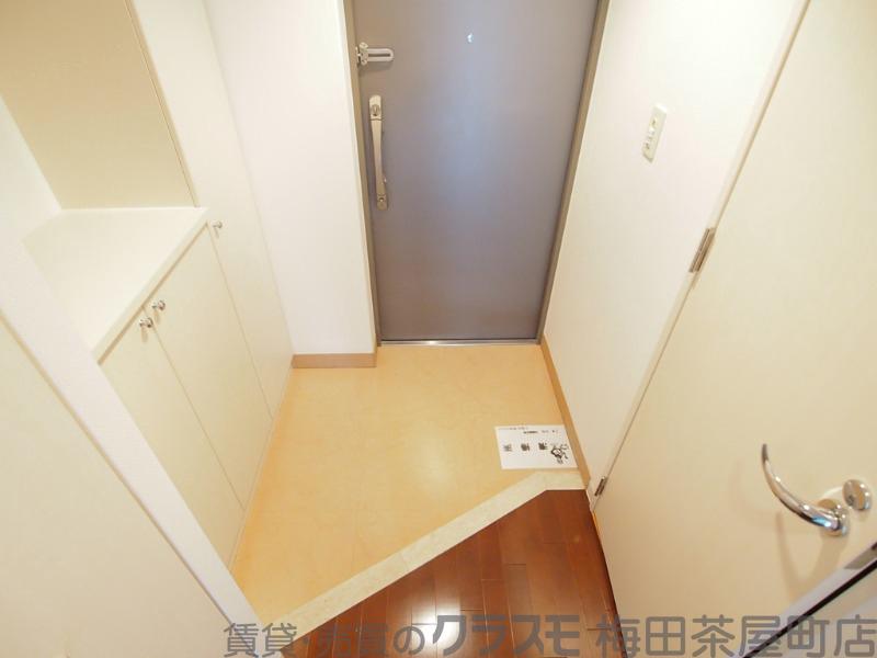 17/30 玄関