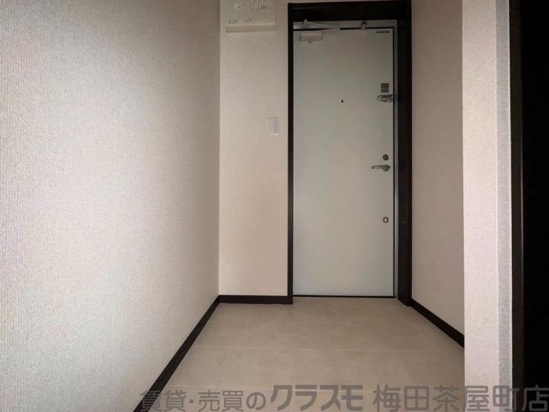 14/30 玄関