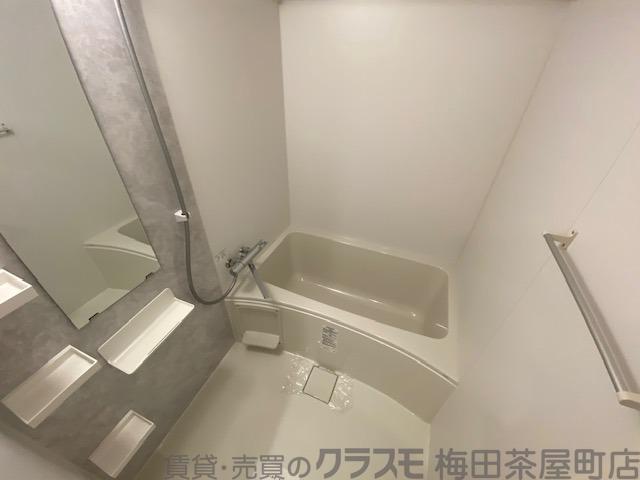 18/30 浴室