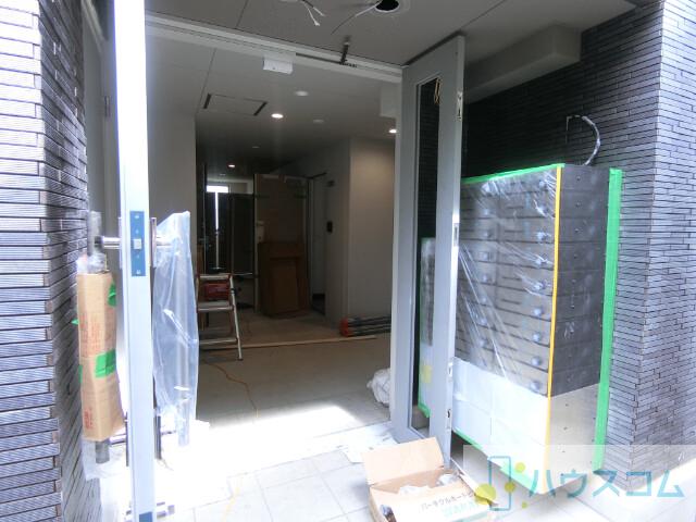 21/28 エントランス
