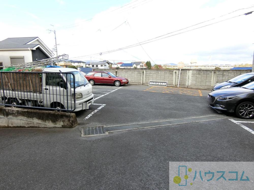 3/6 駐車場