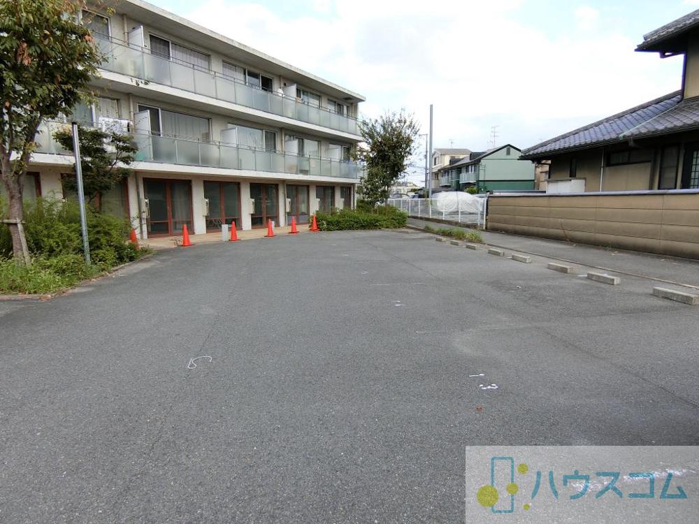 25/30 駐車場