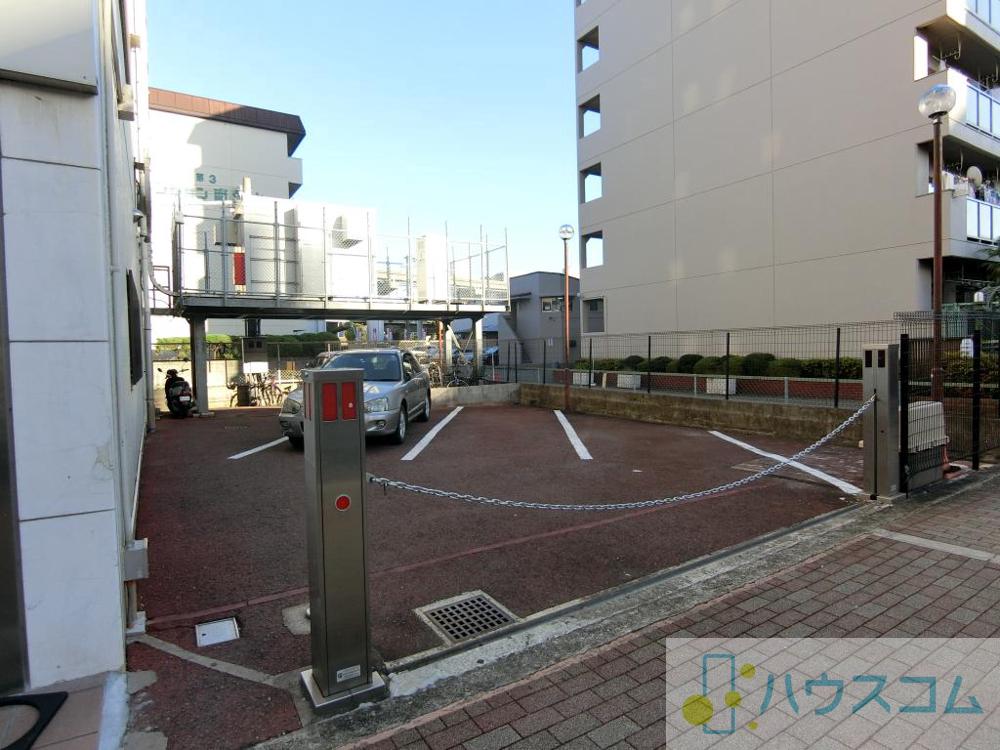 26/30 駐車場