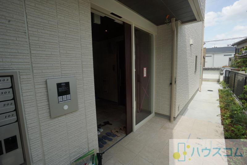 19/25 エントランス
