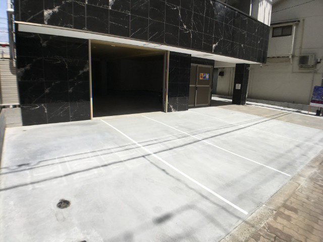 30/30 駐車場