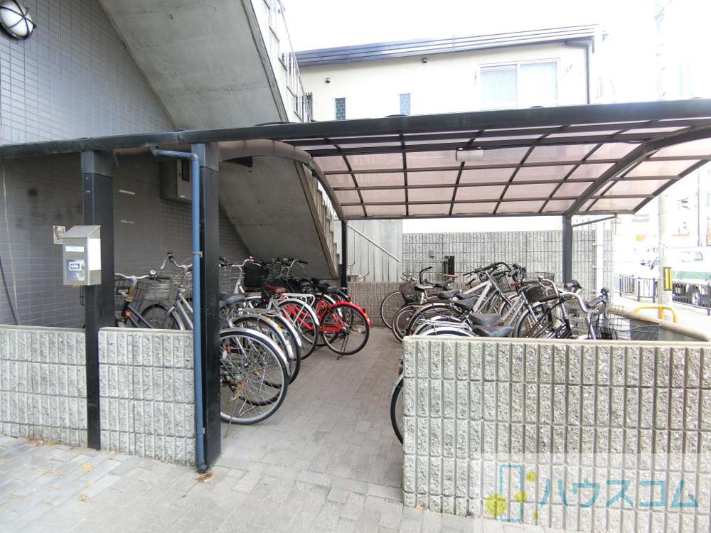 4/7 駐車場