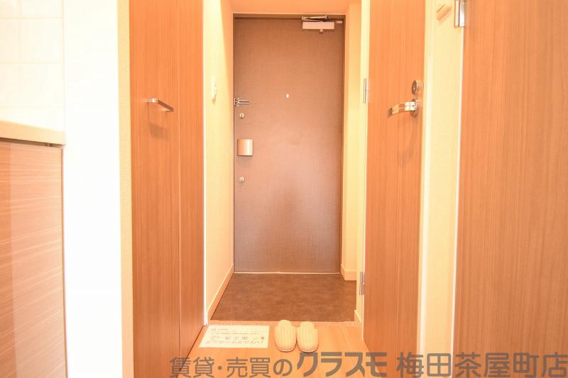 14/30 玄関
