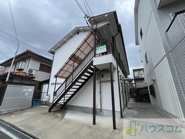 2/8 外観