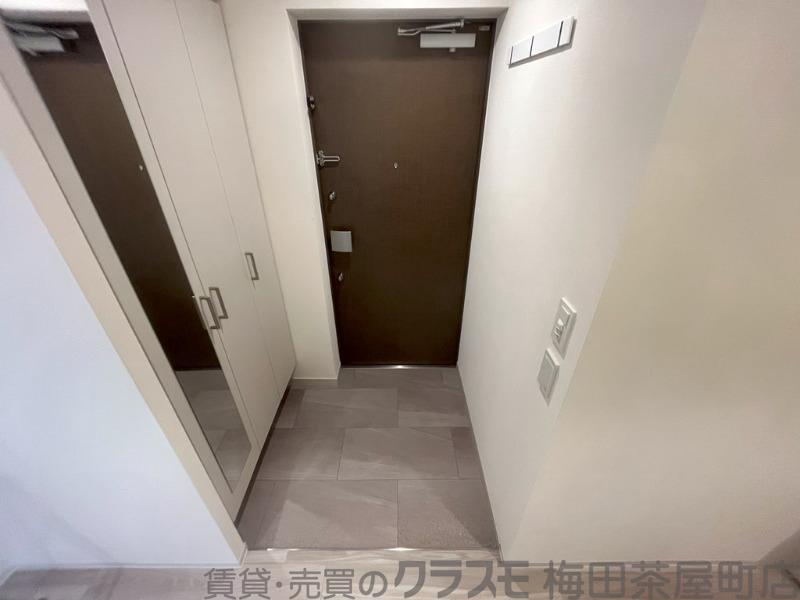 18/30 玄関