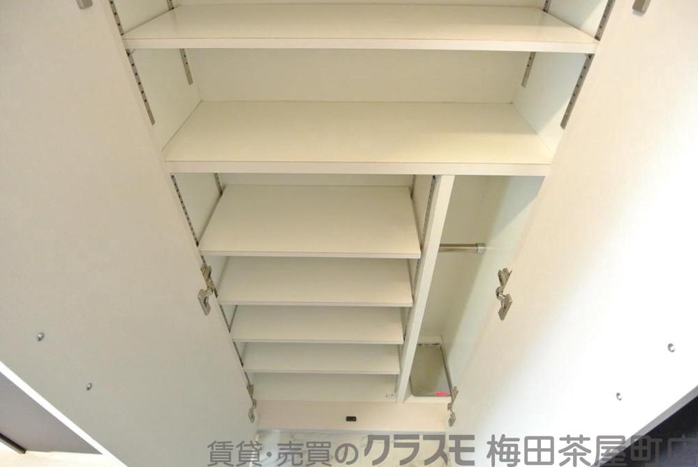 14/30 玄関