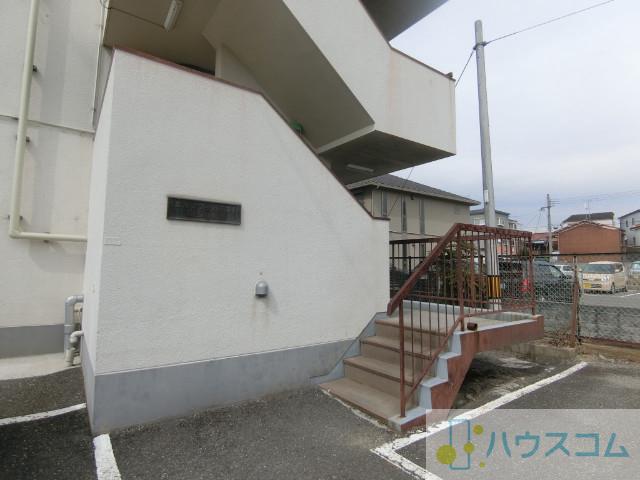 26/30 エントランス