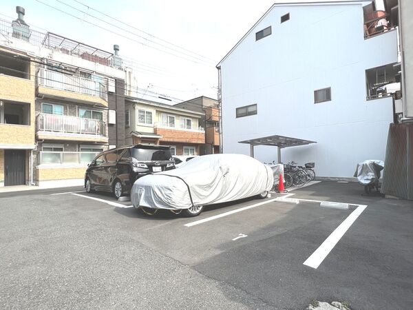 16/22 駐車場
