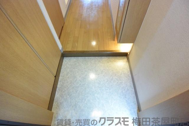 14/30 玄関