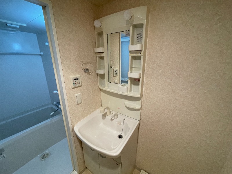 17/30 洗面
