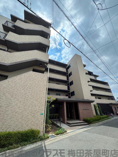 2/30 外観